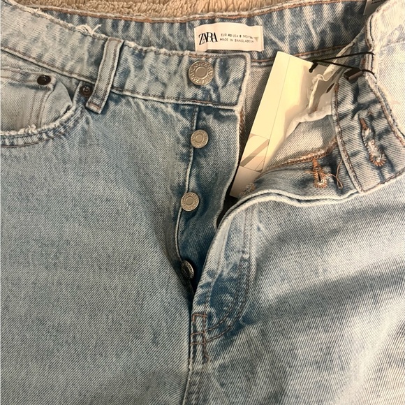 Zara Button Down Jeans - Picture 3 of 3